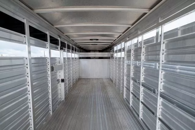 used Stock / Stock Combo Trailers Featherlite  for sale, in Seguin, TX Thumbnail 13