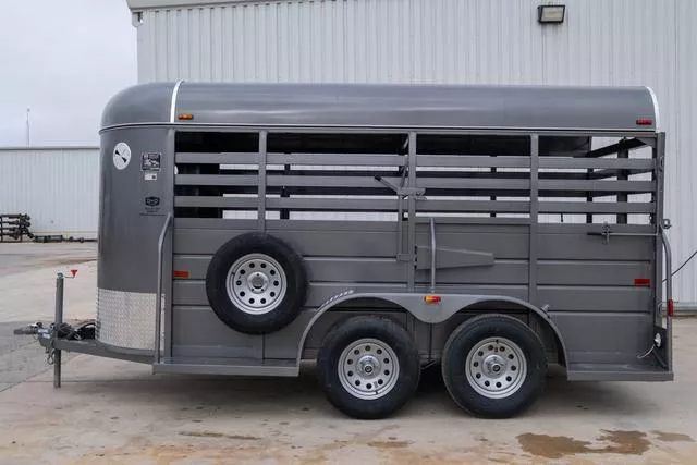 new Stock / Stock Combo Trailers W-W Trailer  for sale, in Seguin, TX Thumbnail 2