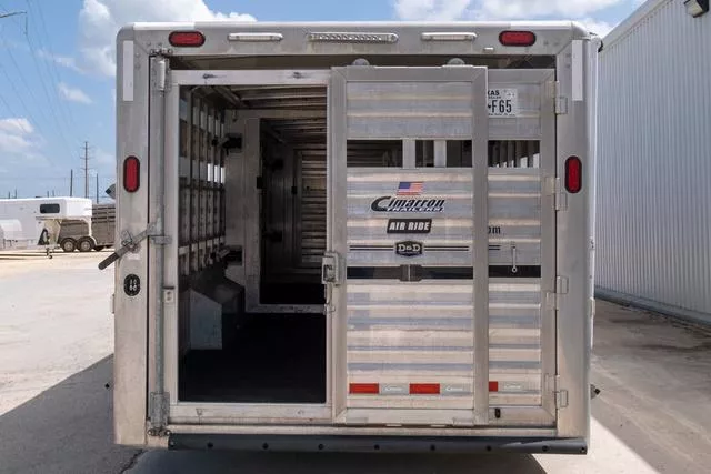 used Horse Trailers Cimarron Trailers  for sale, in Seguin, TX Thumbnail 18