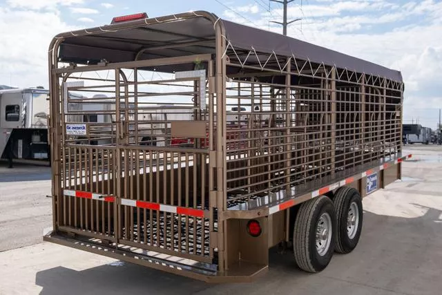 new Stock / Stock Combo Trailers Gooseneck  for sale, in Seguin, TX Thumbnail 4