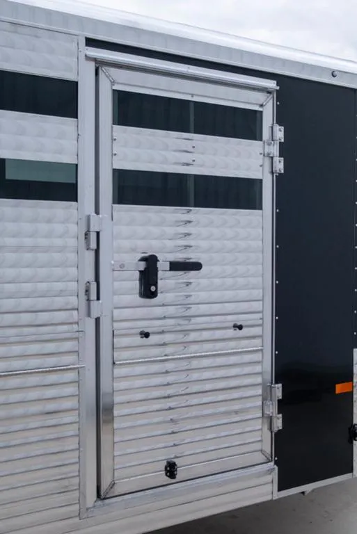 new Horse Trailers Sundowner Trailers  for sale, in Seguin, TX Thumbnail 9