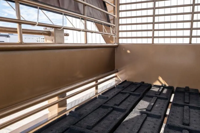 new Stock / Stock Combo Trailers Gooseneck  for sale, in Seguin, TX Thumbnail 8