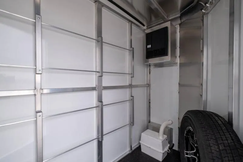 new Horse Trailers Sundowner Trailers  for sale, in Seguin, TX Thumbnail 8