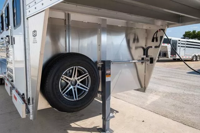 new Horse Trailers Exiss Trailers  for sale, in Seguin, TX Thumbnail 6