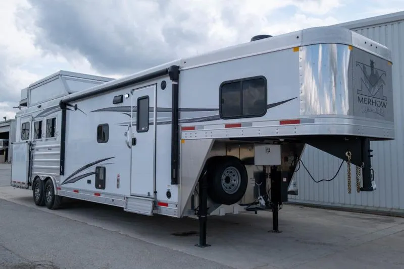 new Horse Trailers Merhow Trailers  for sale, in Seguin, TX Thumbnail 2