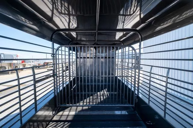 new Stock / Stock Combo Trailers Gooseneck  for sale, in Seguin, TX Thumbnail 12