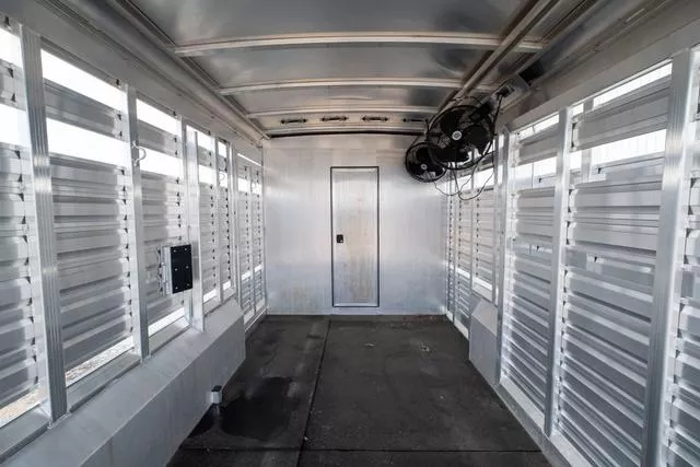 used Horse Trailers Exiss Trailers  for sale, in Seguin, TX Thumbnail 17