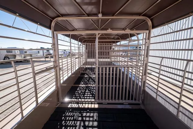 new Stock / Stock Combo Trailers Gooseneck  for sale, in Seguin, TX Thumbnail 14