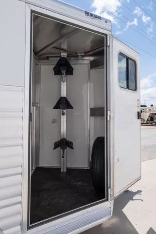 used Horse Trailers CM Trailers  for sale, in Seguin, TX Thumbnail 7