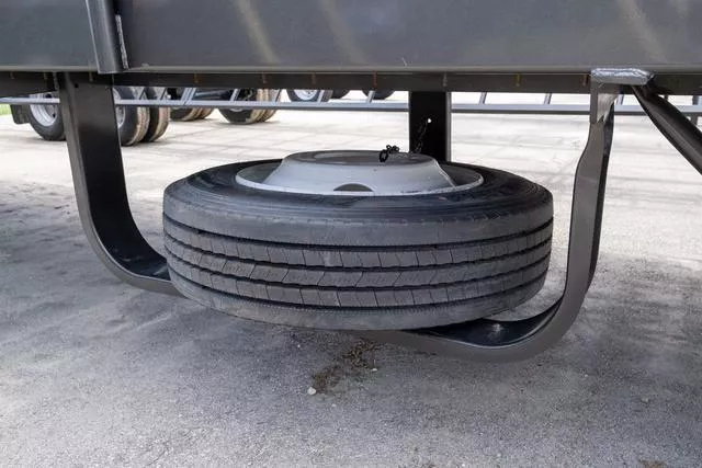 new Stock / Stock Combo Trailers Gooseneck  for sale, in Seguin, TX Thumbnail 9
