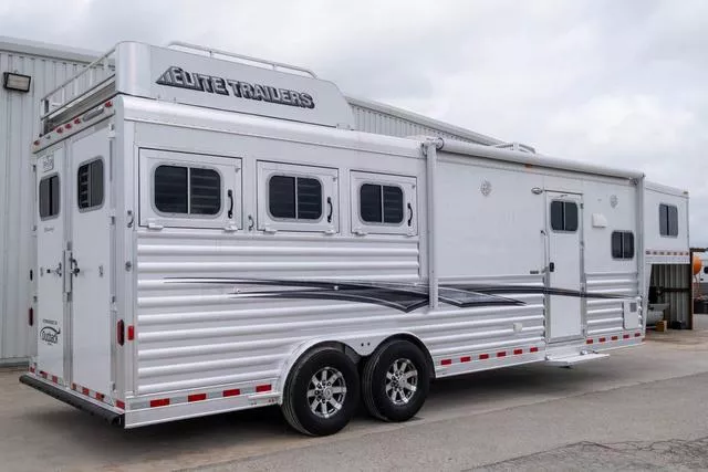 used Horse Trailers Elite Trailers  for sale, in Seguin, TX Thumbnail 4