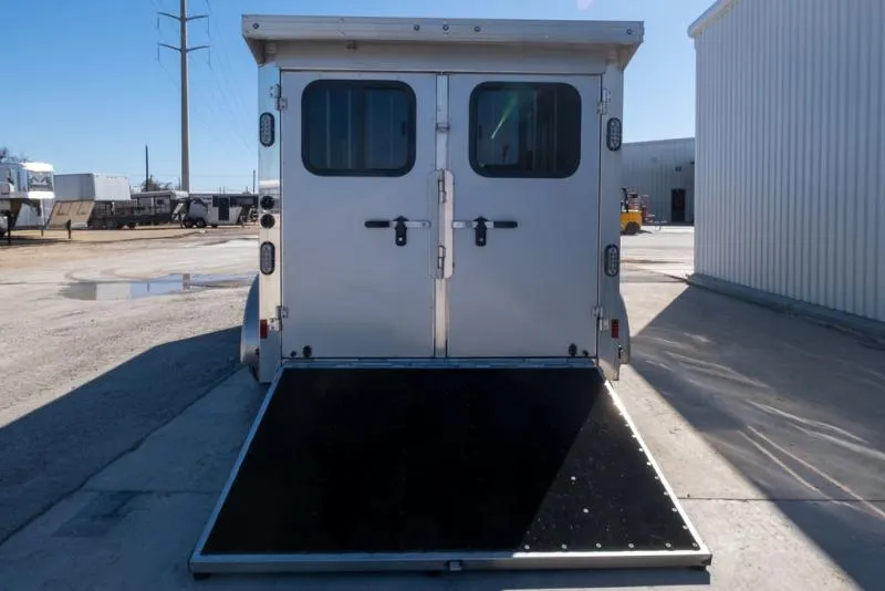 used Horse Trailers Sundowner Trailers  for sale, in Seguin, TX Thumbnail 16