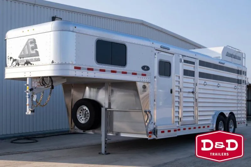 2026 Elite Trailers 4 Horse Stock Combo Trailer with Trainer Tack 
