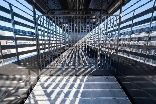 new Stock / Stock Combo Trailers Gooseneck  for sale, in Seguin, TX Thumbnail 8