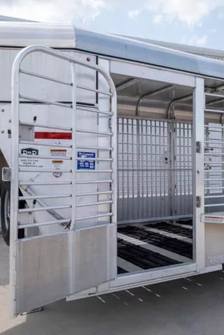 used Stock / Stock Combo Trailers Gooseneck  for sale, in Seguin, TX Thumbnail 8