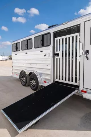 new Horse Trailers Bar-M Trailers  for sale, in Seguin, TX Thumbnail 10