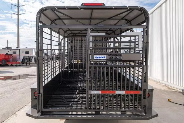 new Stock / Stock Combo Trailers Gooseneck  for sale, in Seguin, TX Thumbnail 11