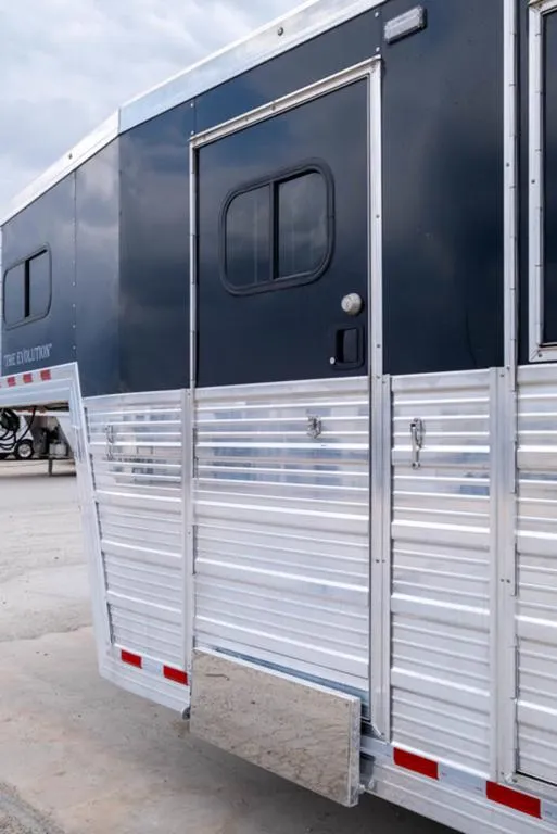 used Horse Trailers Bloomer  for sale, in Seguin, TX Thumbnail 11