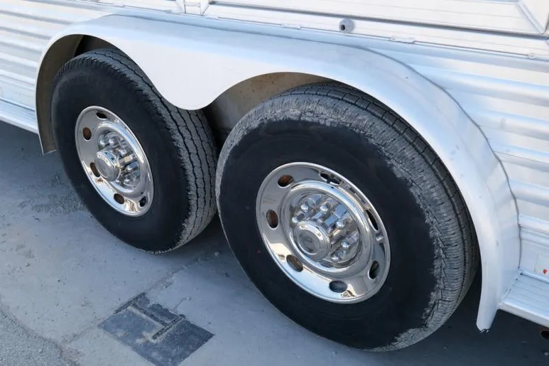 used Horse Trailers Elite Trailers  for sale, in Seguin, TX Thumbnail 23