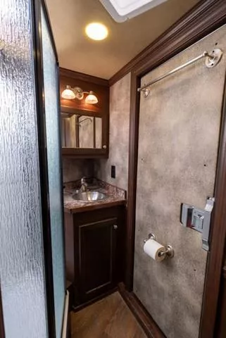 used Horse Trailers Platinum Coach  for sale, in Seguin, TX Thumbnail 23