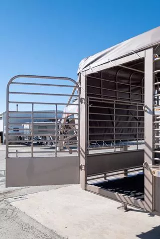 new Stock / Stock Combo Trailers Gooseneck  for sale, in Seguin, TX Thumbnail 7