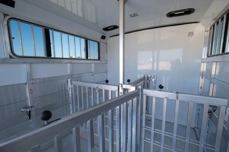 new Horse Trailers Sundowner Trailers  for sale, in Seguin, TX Thumbnail 12