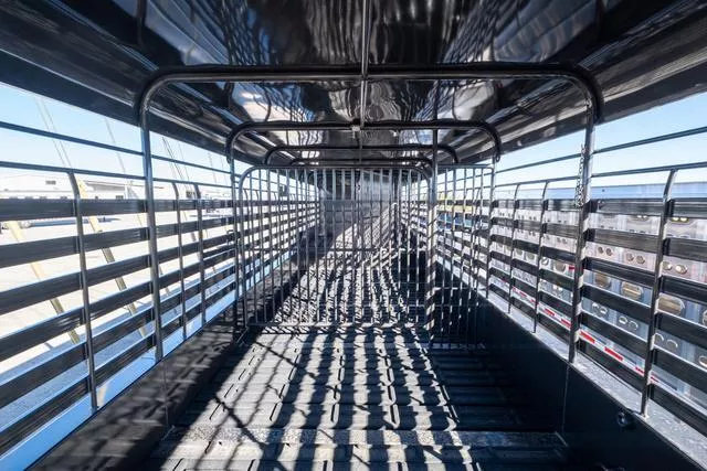 new Stock / Stock Combo Trailers Gooseneck  for sale, in Seguin, TX Thumbnail 10