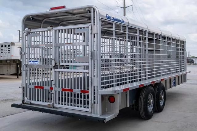 used Stock / Stock Combo Trailers Gooseneck  for sale, in Seguin, TX Thumbnail 4