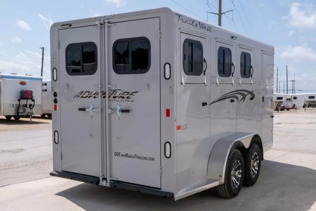 used Horse Trailers Trails West  for sale, in Seguin, TX Thumbnail 4