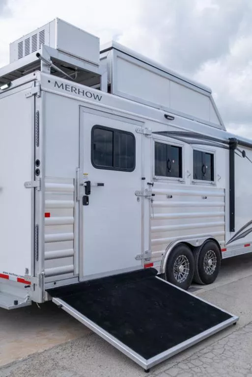 new Horse Trailers Merhow Trailers  for sale, in Seguin, TX Thumbnail 17
