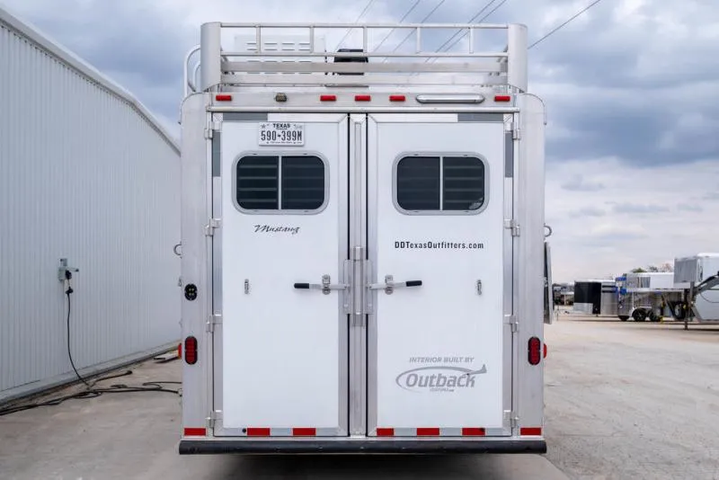 used Horse Trailers Elite Trailers  for sale, in Seguin, TX Thumbnail 19