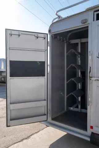 used Horse Trailers Bruton Trailers  for sale, in Seguin, TX Thumbnail 14