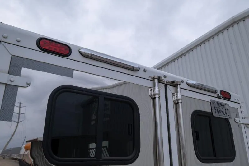 used Horse Trailers Cimarron Trailers  for sale, in Seguin, TX Thumbnail 24