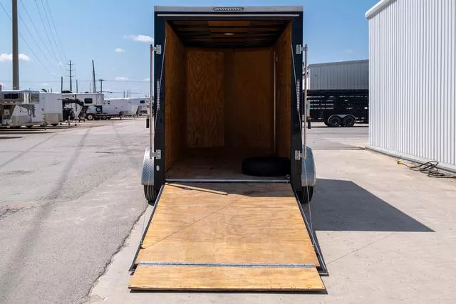 used Cargo (Enclosed) Trailers Continental Cargo  for sale, in Seguin, TX Thumbnail 11