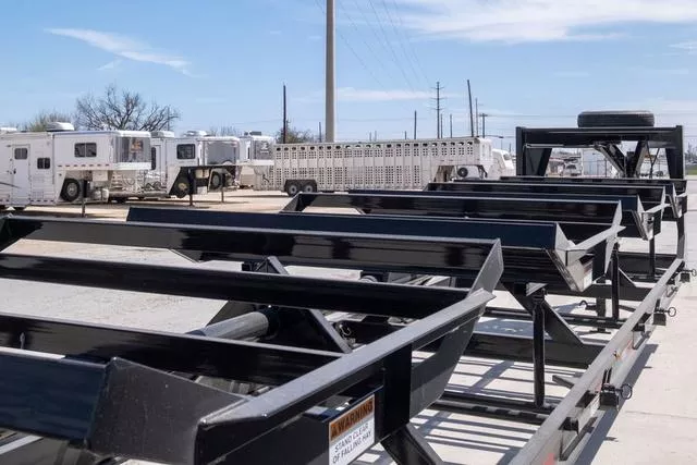 new Stock / Stock Combo Trailers Gooseneck  for sale, in Seguin, TX Thumbnail 8