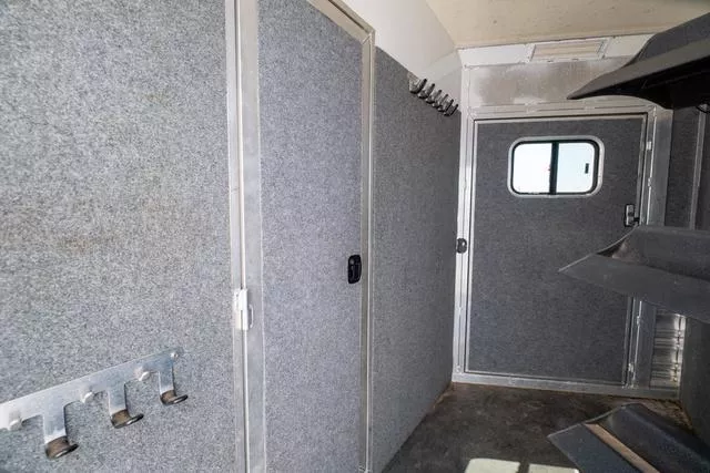 used Horse Trailers Cimarron Trailers  for sale, in Seguin, TX Thumbnail 46