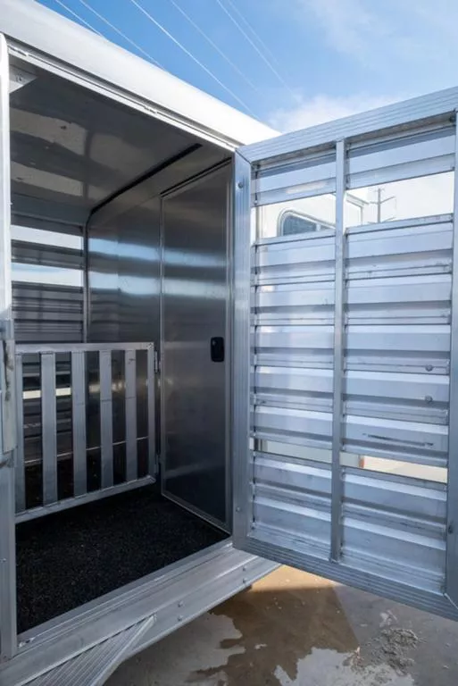 used Horse Trailers Exiss Trailers  for sale, in Seguin, TX Thumbnail 10