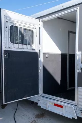 used Horse Trailers Lakota  for sale, in Seguin, TX Thumbnail 14