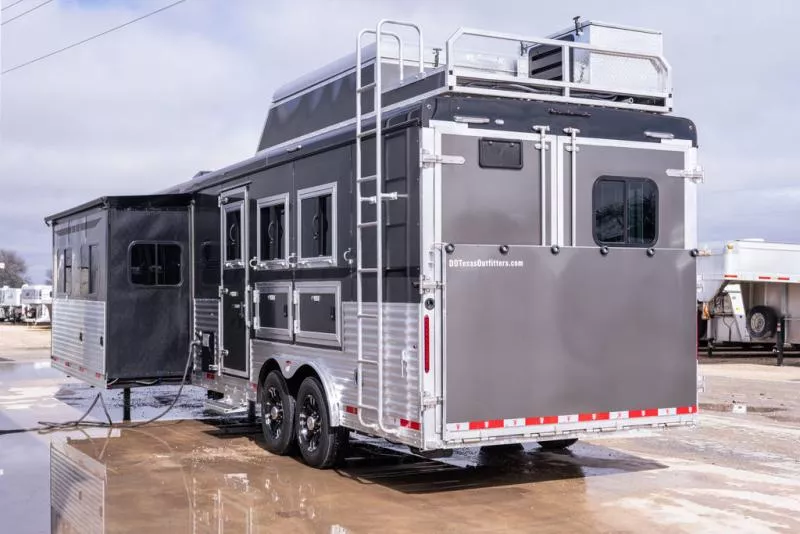 new Horse Trailers Bison Trailers  for sale, in Seguin, TX Thumbnail 5