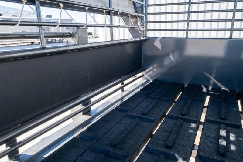 new Stock / Stock Combo Trailers Gooseneck  for sale, in Seguin, TX Thumbnail 8