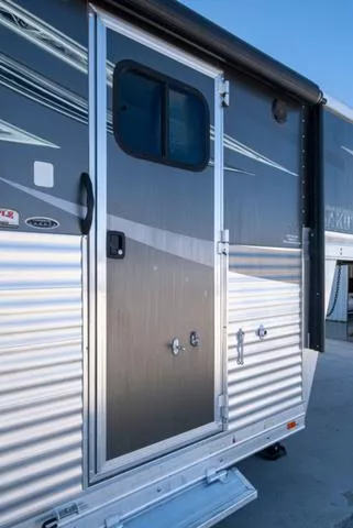 used Horse Trailers Lakota  for sale, in Seguin, TX Thumbnail 17