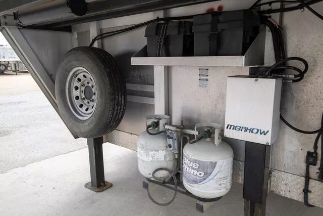 used Horse Trailers Merhow Trailers  for sale, in Seguin, TX Thumbnail 6