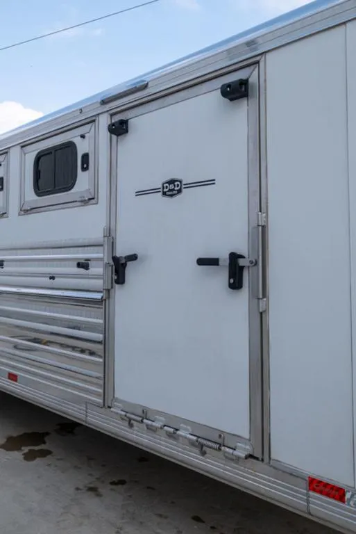 new Horse Trailers Cimarron Trailers  for sale, in Seguin, TX Thumbnail 8