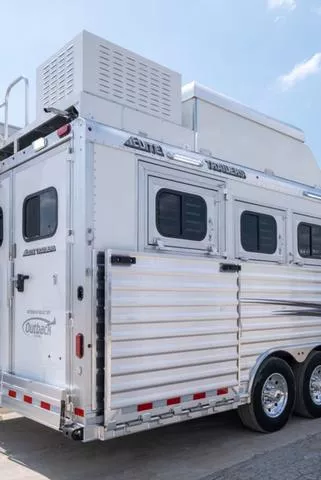new Horse Trailers Elite Trailers  for sale, in Seguin, TX Thumbnail 30