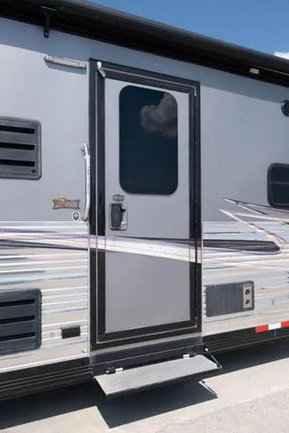 used Horse Trailers Cimarron Trailers  for sale, in Seguin, TX Thumbnail 10