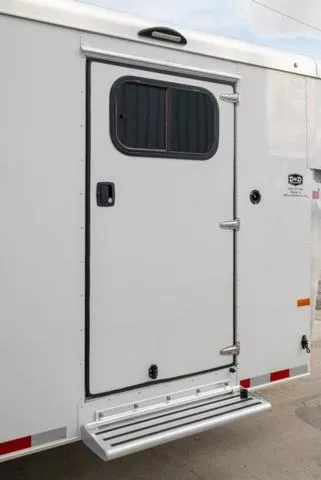 used Horse Trailers Sundowner Trailers  for sale, in Seguin, TX Thumbnail 7