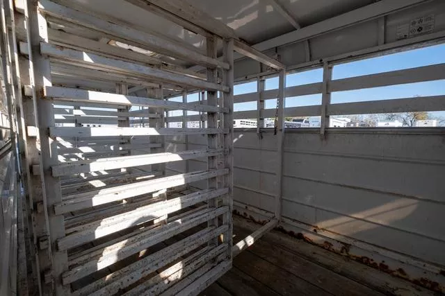 used Equipment / Flatbed Trailers CM Trailers  for sale, in Seguin, TX Thumbnail 9