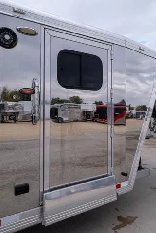 used Horse Trailers Cimarron Trailers  for sale, in Seguin, TX Thumbnail 13