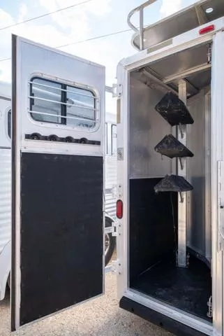 used Horse Trailers Exiss Trailers  for sale, in Seguin, TX Thumbnail 14