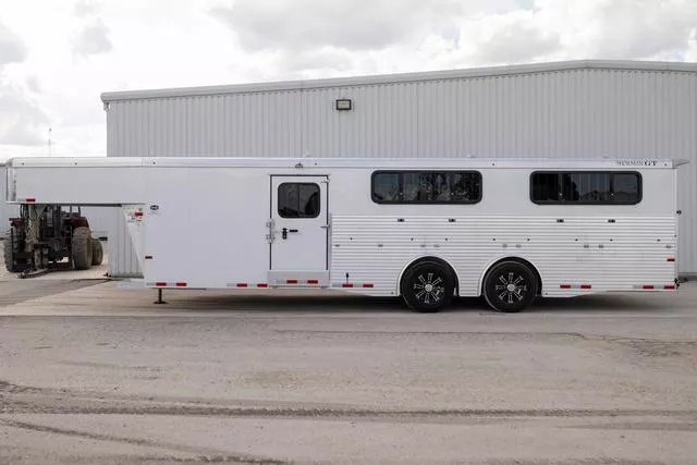 used Horse Trailers Sundowner Trailers  for sale, in Seguin, TX Thumbnail 2